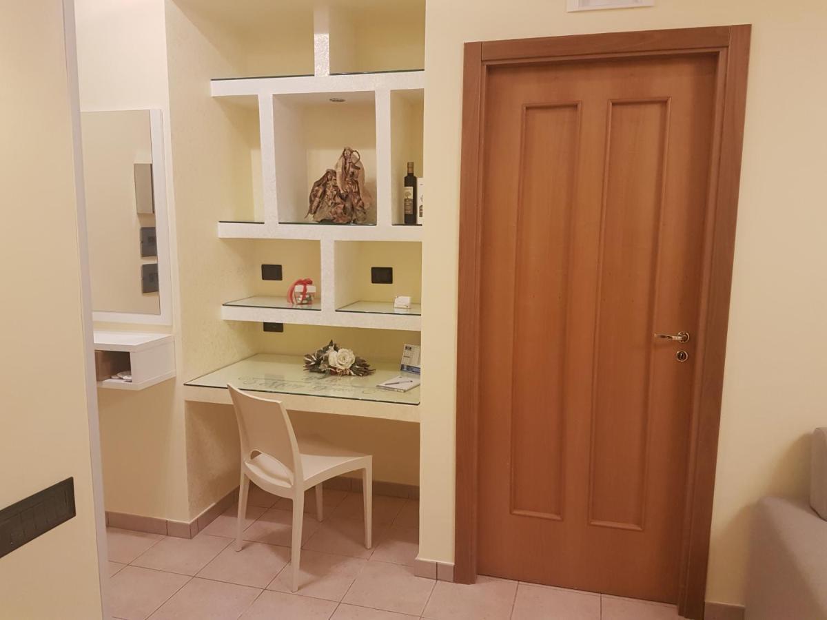 B&B Mary Grace Rossano Stazione Экстерьер фото