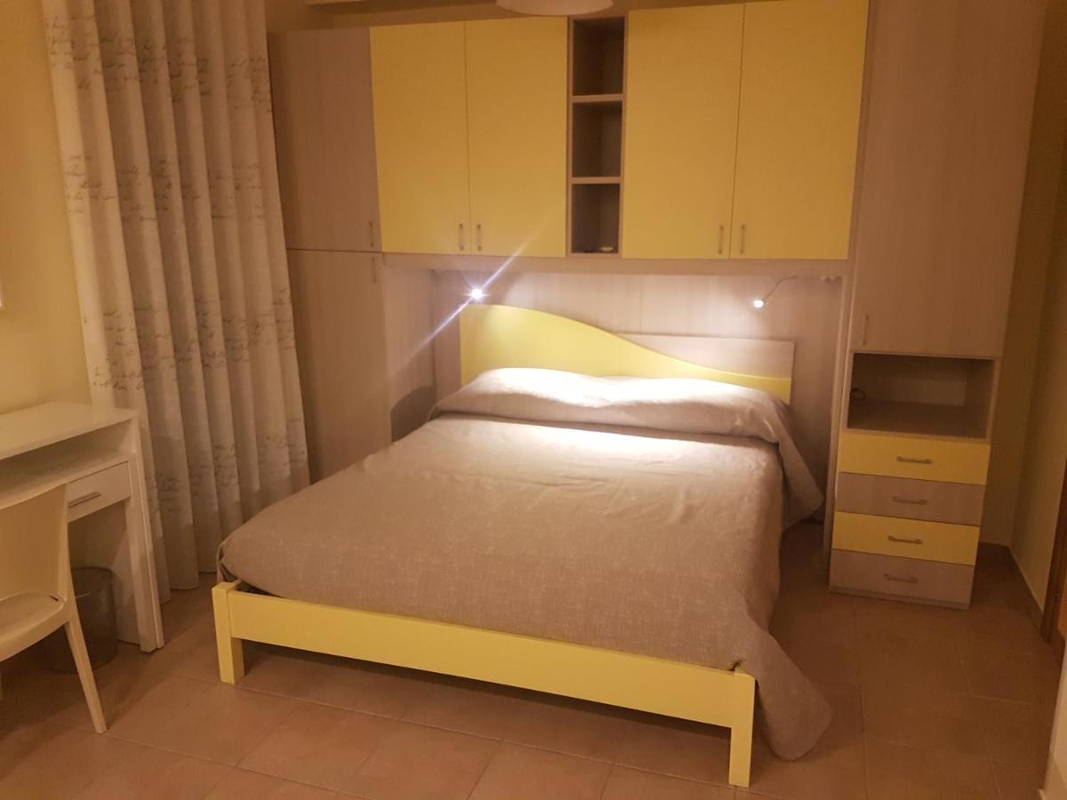 B&B Mary Grace Rossano Stazione Экстерьер фото