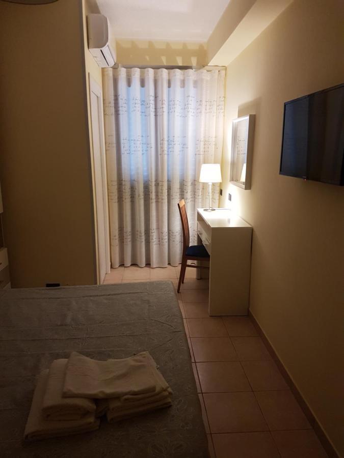 B&B Mary Grace Rossano Stazione Экстерьер фото